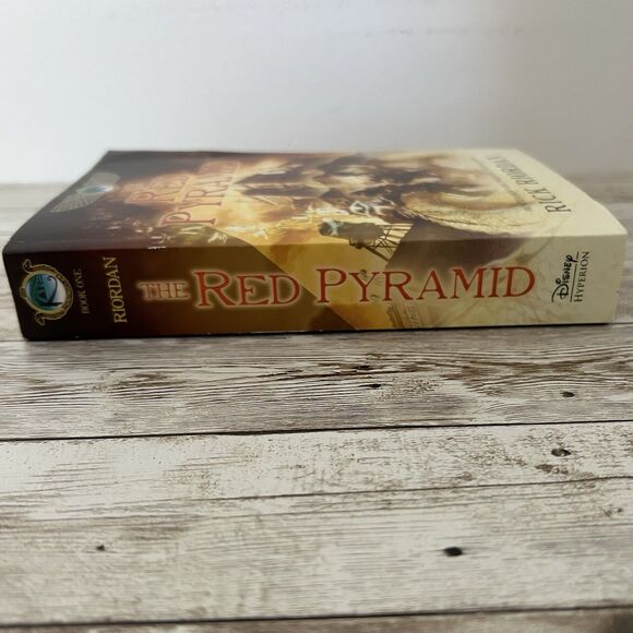 4/$25 Kane Chronicles, the, Book One the Red Pyramid (Kane Chronicles Book One) - Picture 4 of 5